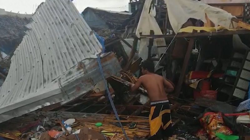 Tajfun na Filipínách působil záplavy a velké škody